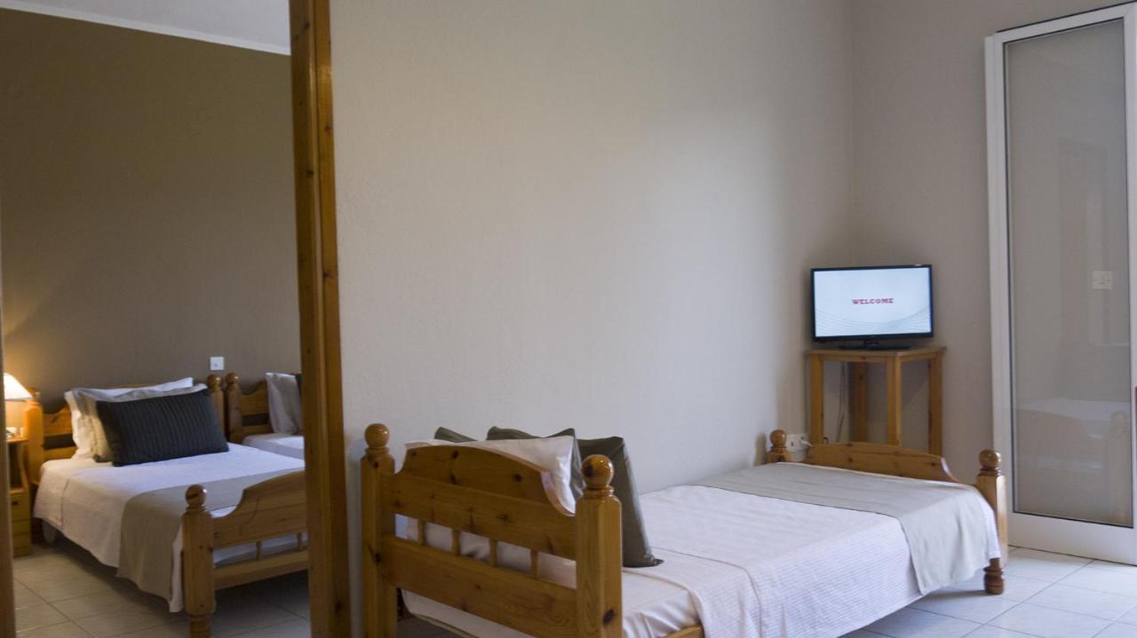 Fani Hotel Лутра-Эдипсу Экстерьер фото
