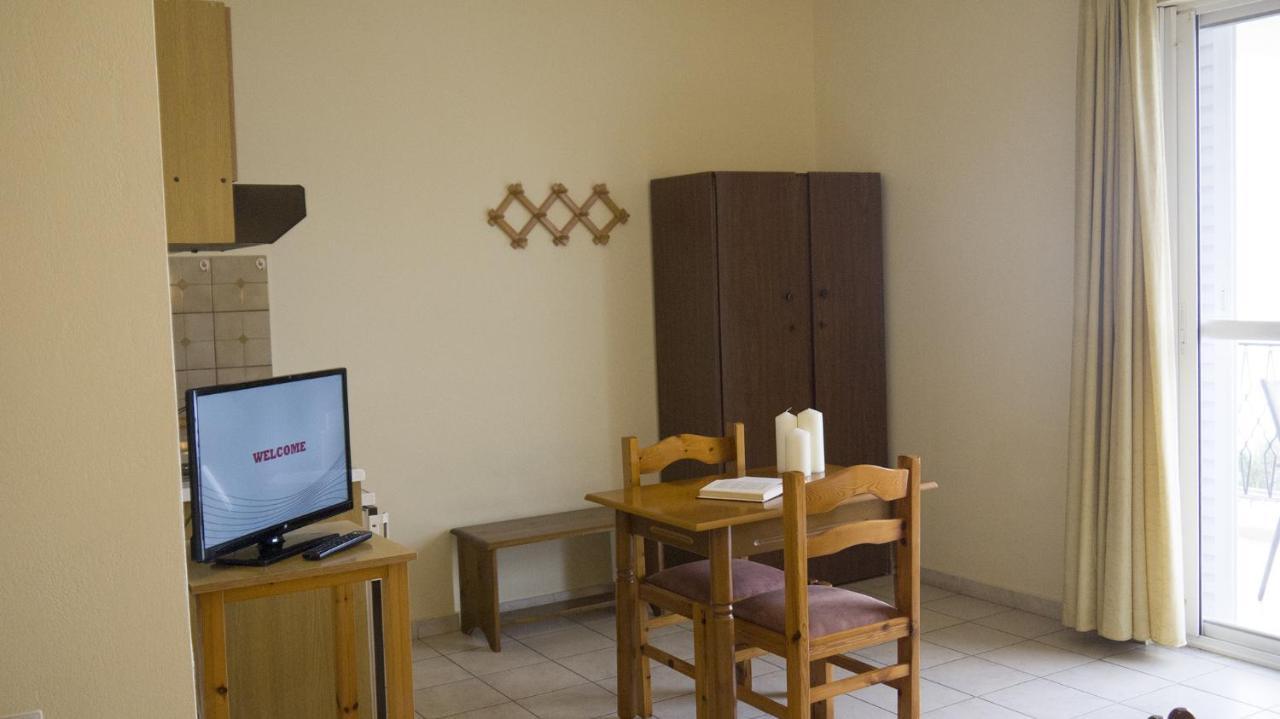 Fani Hotel Лутра-Эдипсу Экстерьер фото
