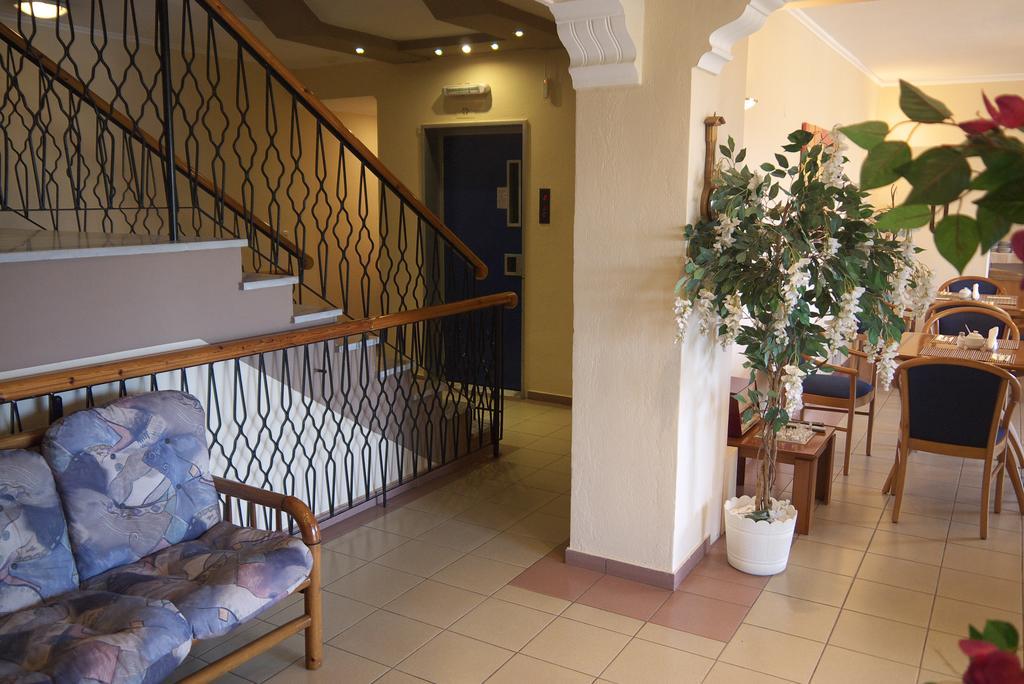 Fani Hotel Лутра-Эдипсу Экстерьер фото